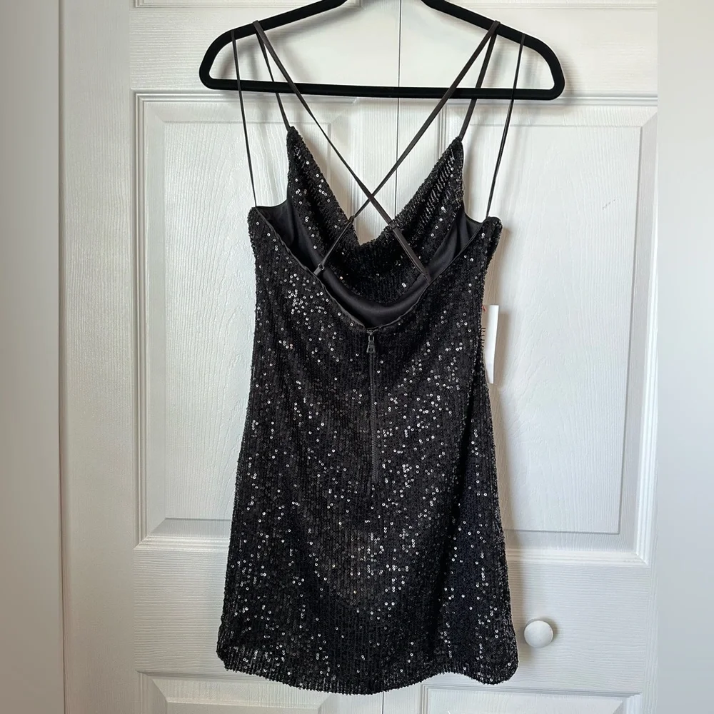 BARDOT Layla mini sequin dress black Sz.8 - Picture 2 of 3